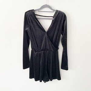 NEW Wild Fable black velvet‎ long sleeve cross front shorts romper - Small